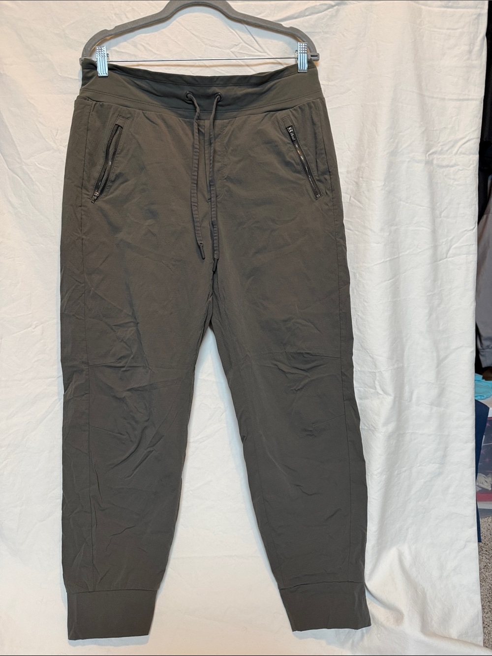 Athleta Trekkie North Olive Green Women's Jogger Pants